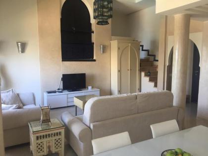 Pool and Sea View Beach Apartment - image 5