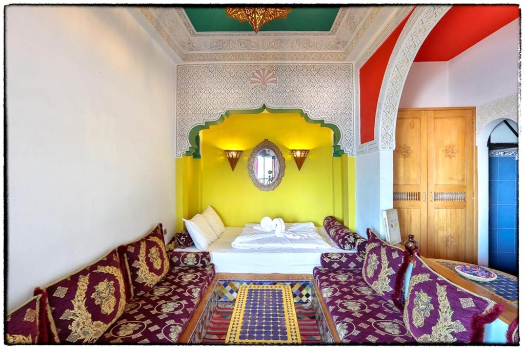 Studio in Essaouira with wonderful sea view balcony and WiFi 800 m from the beach - image 2