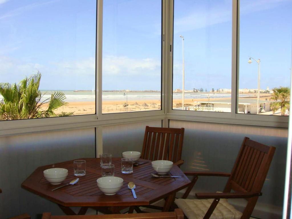 Apartment with one bedroom in Essaouira with wonderful sea view shared pool enclosed garden 100 m from the beach - image 5
