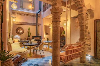 Hotel Mama Lova Essaouira - image 25