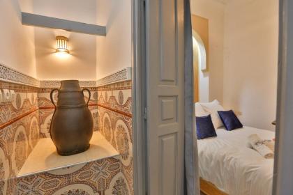 Riad Alech - image 26