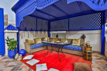 Riad Alech - image 28