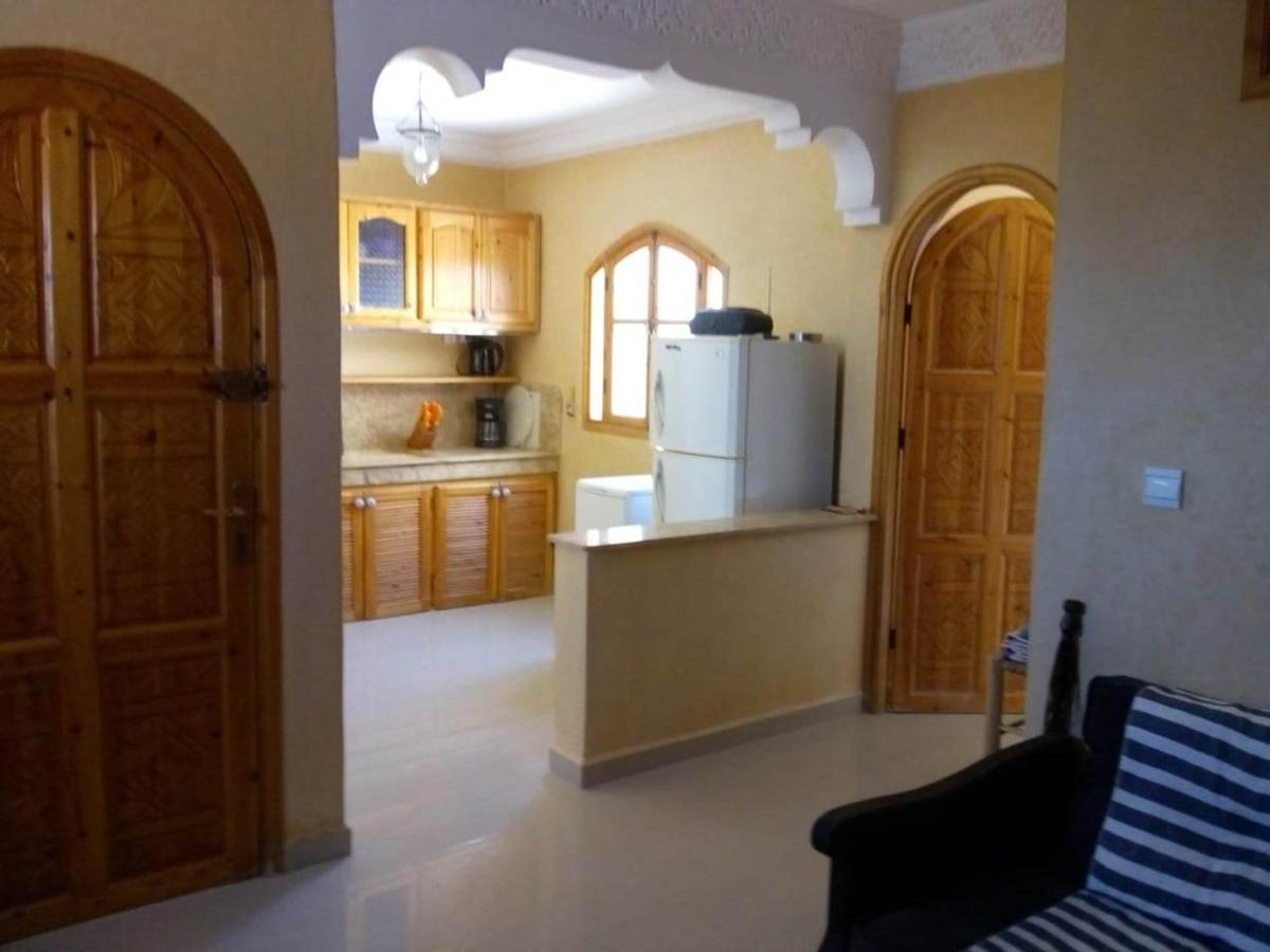 Complete apartment with terrace and fireplace - image 3
