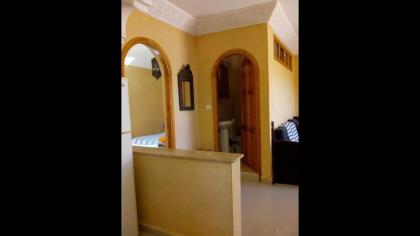 Complete apartment with terrace and fireplace - image 5