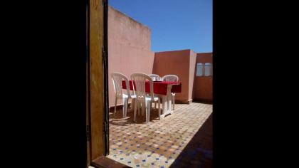 Complete apartment with terrace and fireplace - image 7