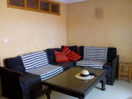 Complete apartment with terrace and fireplace - image 9